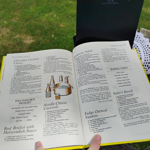 cookbook The Outdoor Cookbook by Culinary Arts Institute hardcover dated 1982 - Picture 11 of 11